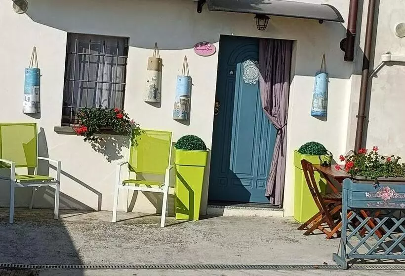 Aamiaismajoitus (B&B) Lo Scrigno Di Simon