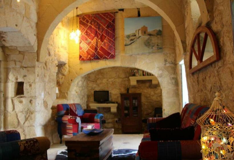 تختخواب و صبحانه The Garden Gate