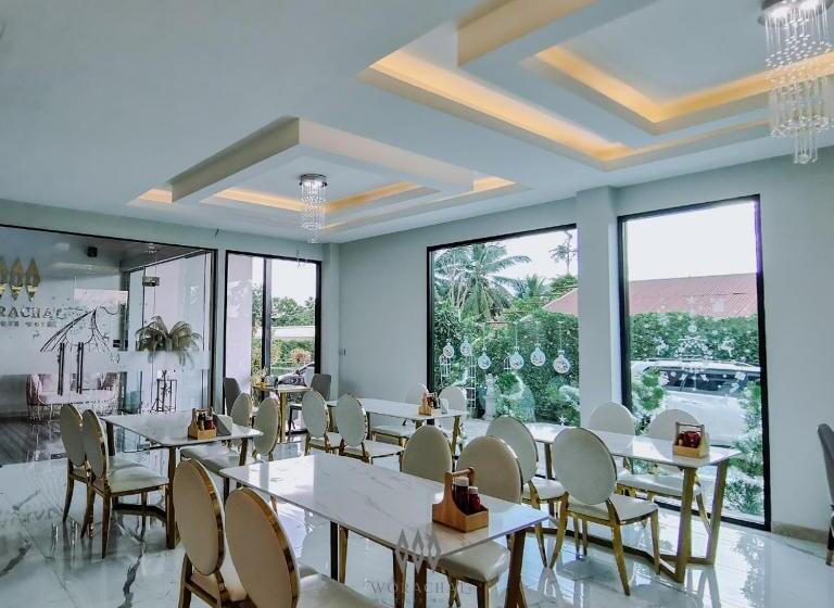 Отель Worachat Boutique