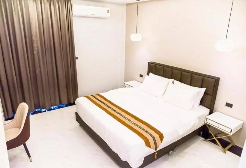 هتل Worachat Boutique