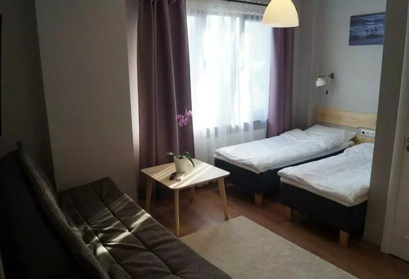 Kuivižu Krogs   Motelis