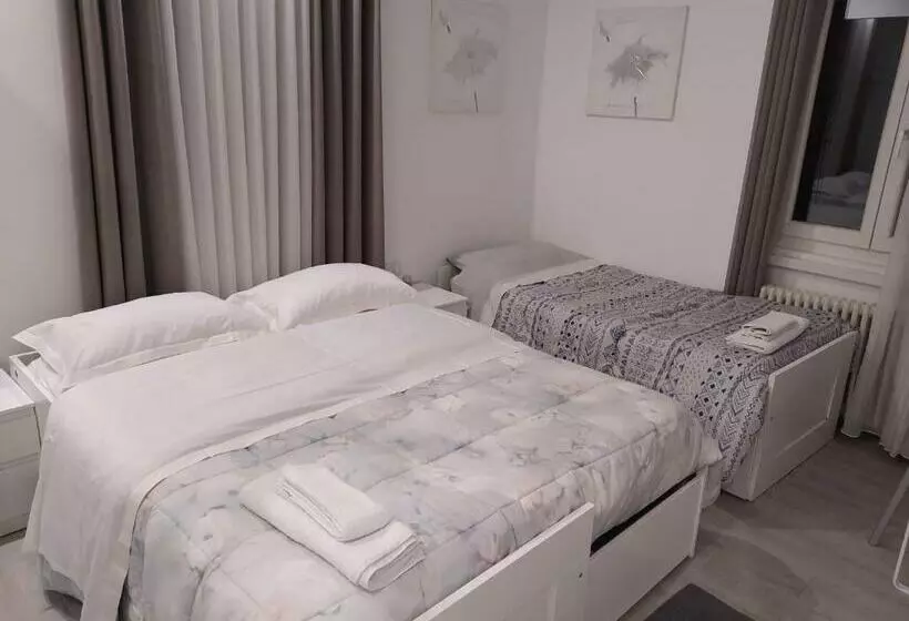 پانسیون Modern Room With Private Bathroom