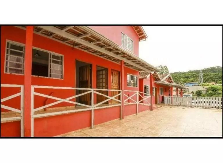 ペンション Pousada Arco Iris