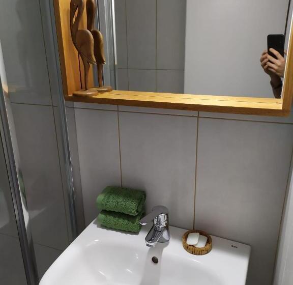 تختخواب و صبحانه Casa Compartida Weyler