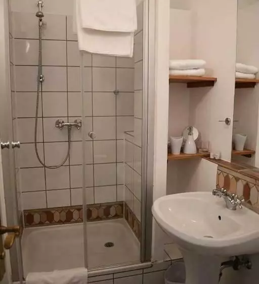 Hotelli Berggasthof Waldlust