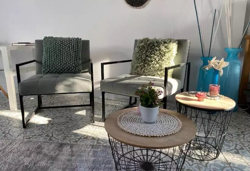 ペンション Gastenverblijf  T Einde Sfeer   Privé Terras   Airco