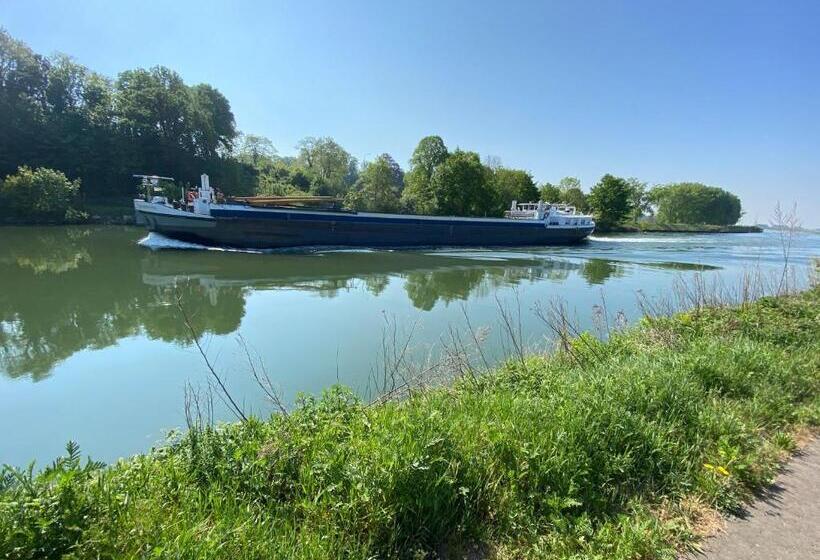 פנסיון Gastenverblijf  T Einde Sfeer   Privé Terras   Airco