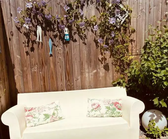 ペンション Gastenverblijf  T Einde Sfeer   Privé Terras   Airco