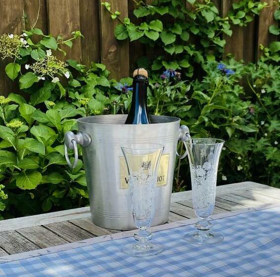 פנסיון Gastenverblijf  T Einde Sfeer   Privé Terras   Airco