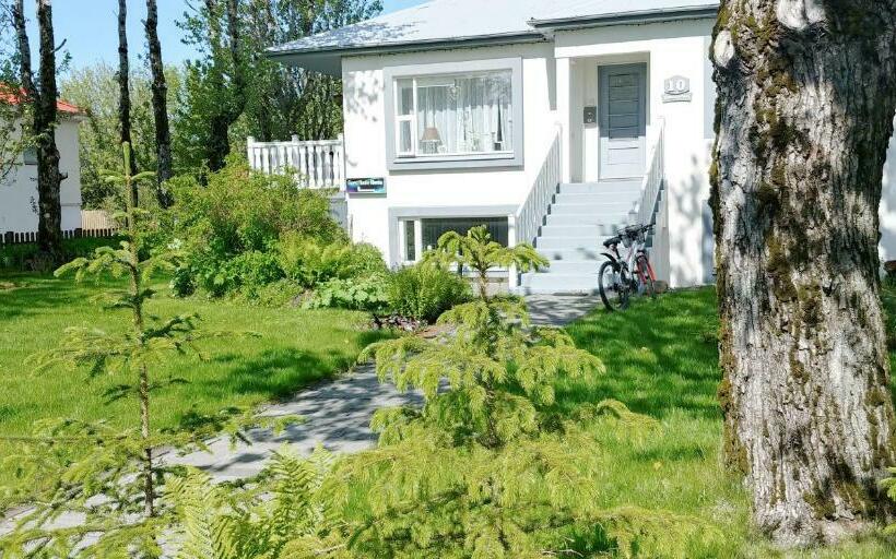 پانسیون Guesthouse Henia Bed&spas