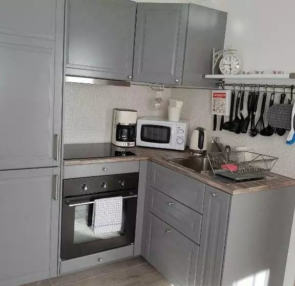 پانسیون Guesthouse Henia Bed&spas