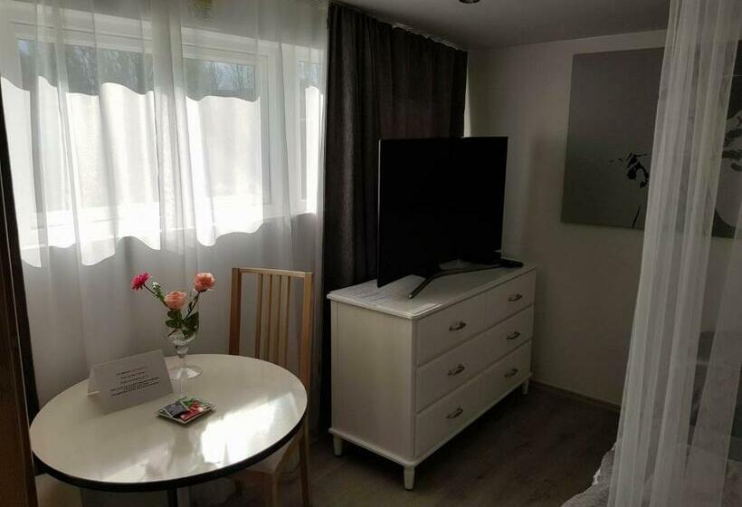 پانسیون Guesthouse Henia Bed&spas