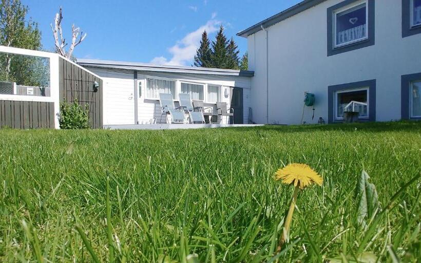 پانسیون Guesthouse Henia Bed&spas