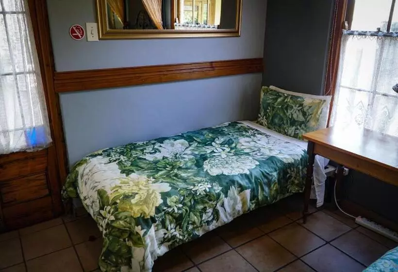 ペンション Outentique Accommodation
