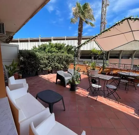 پانسیون Policlinico Room