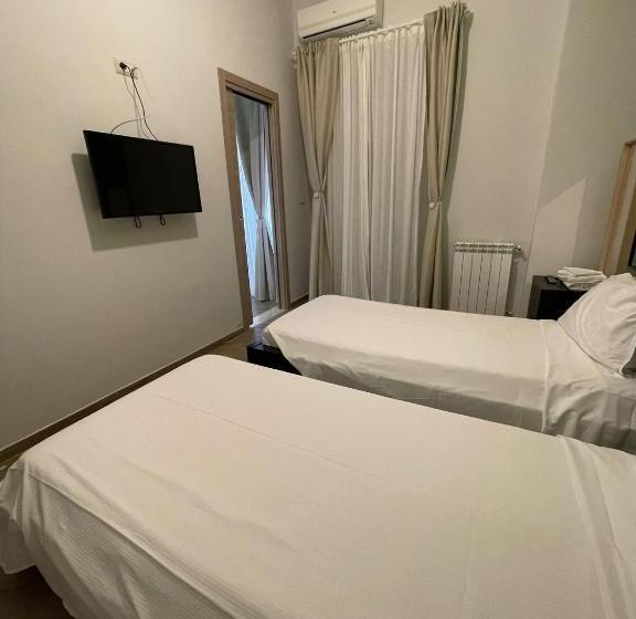 Pensjonat Policlinico Room