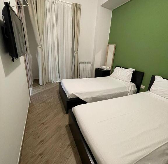 Pensjonat Policlinico Room