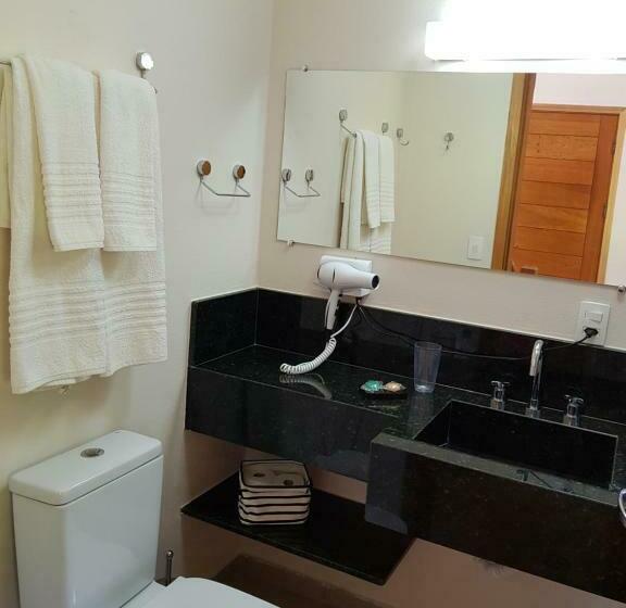 بنسيون Robinson Cottage Monte Verde Mg