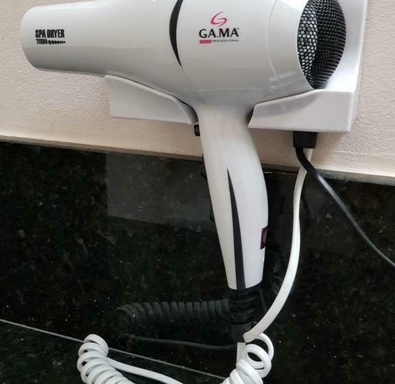 بنسيون Robinson Cottage Monte Verde Mg