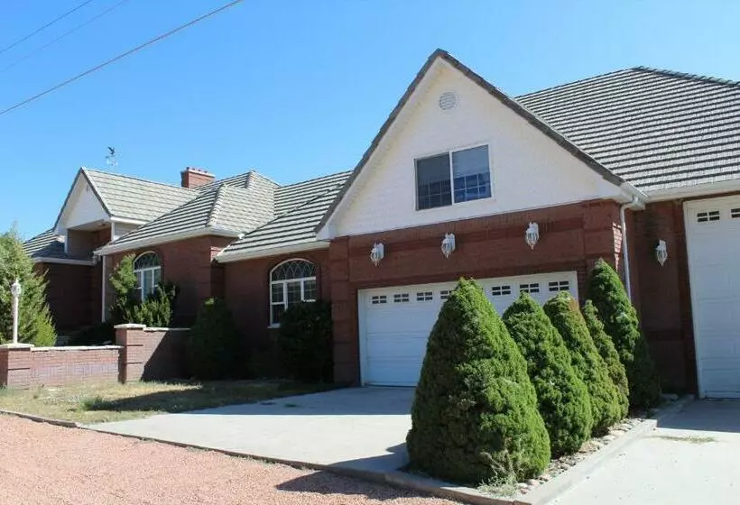 Aamiaismajoitus (B&B) Swallow Cove