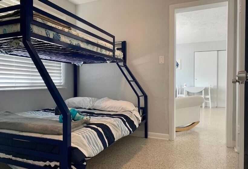 Отель Ocean Eleven Suites