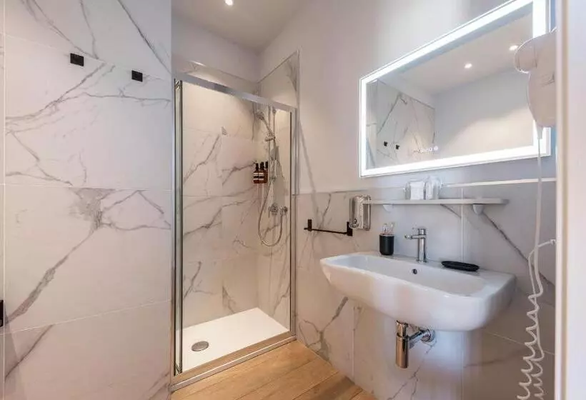 پانسیون Capruzzi Guest House