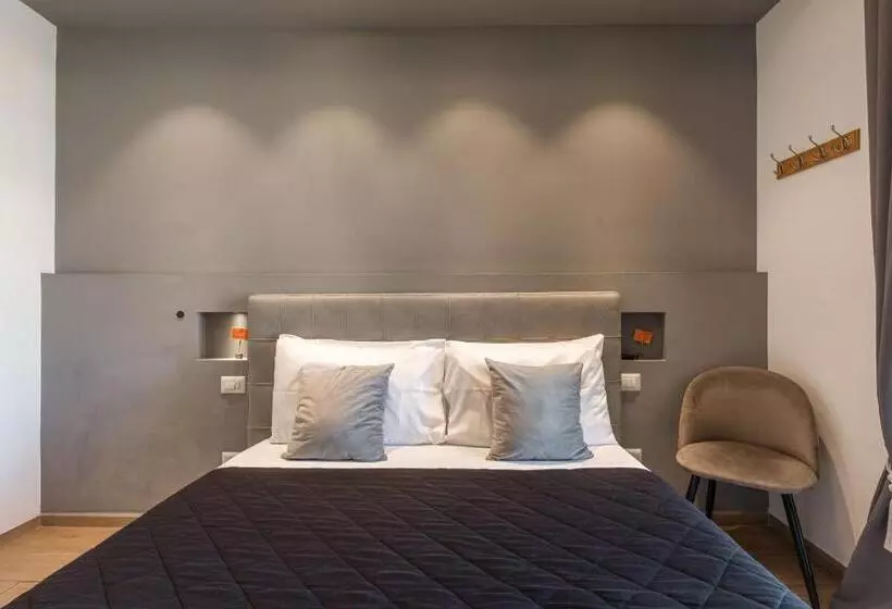 پانسیون Capruzzi Guest House