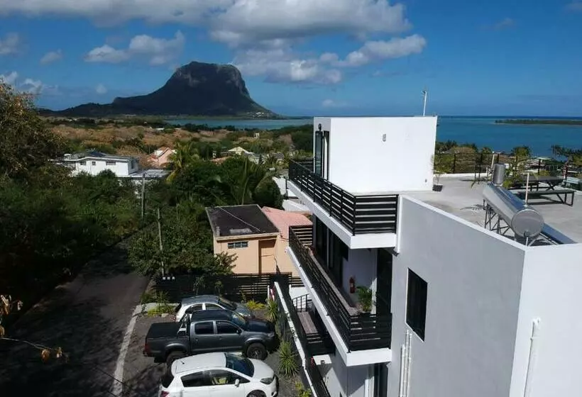 پانسیون Fullmoon Apartment & Studio
