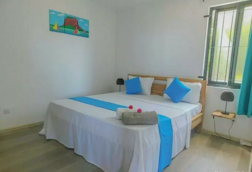 پانسیون Fullmoon Apartment & Studio