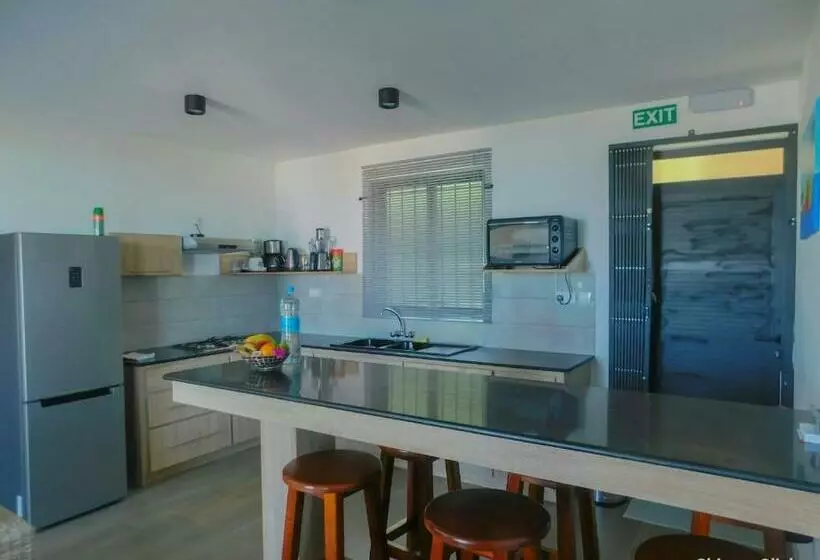 پانسیون Fullmoon Apartment & Studio
