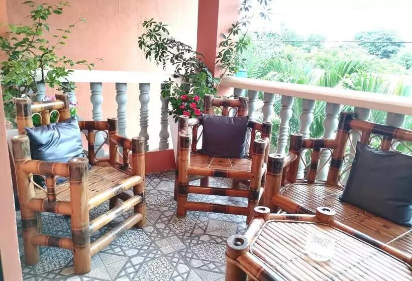 پانسیون Solsken Guest House