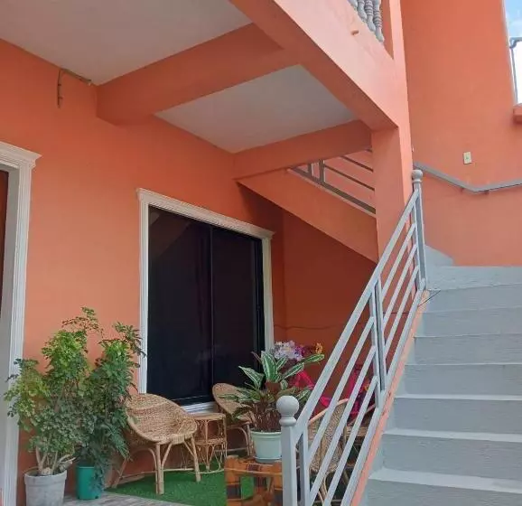 پانسیون Solsken Guest House