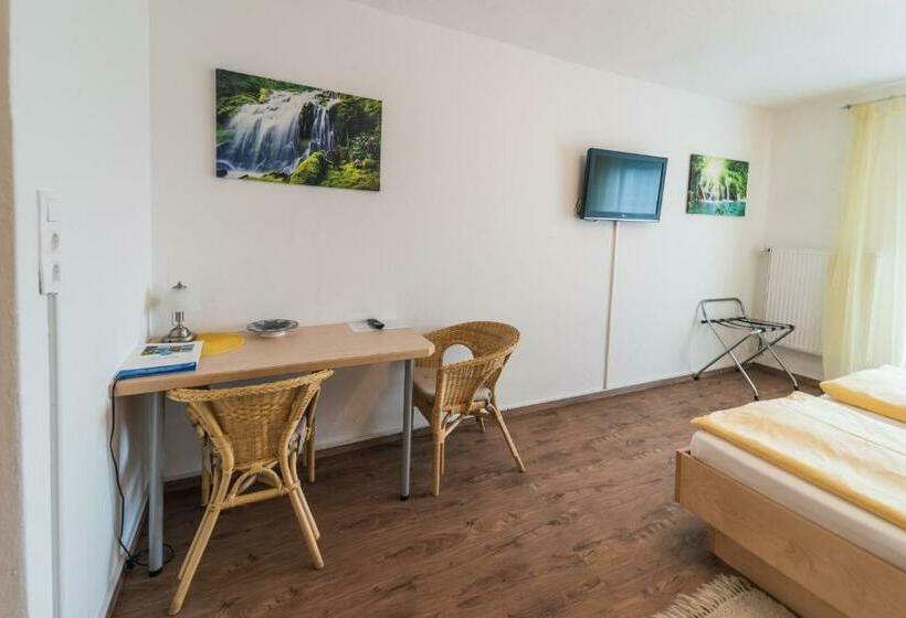 הוסטל Gasthof Zur Seeburg