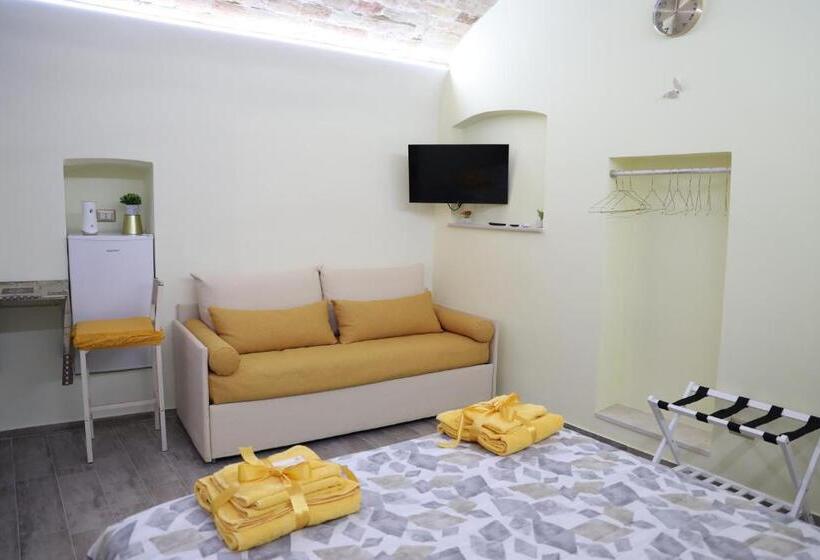 ベッドアンドブレックファースト C Era Una Volta..