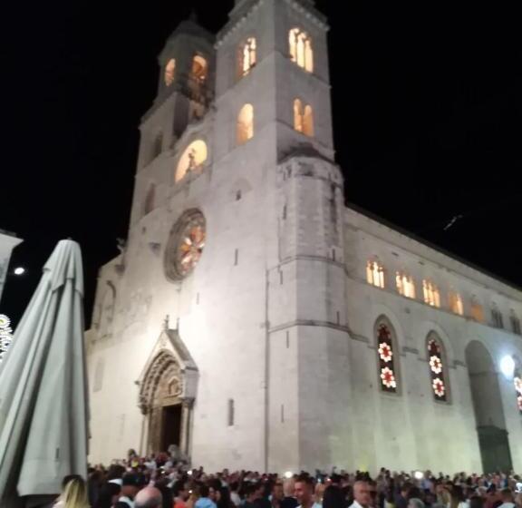 ベッドアンドブレックファースト C Era Una Volta..