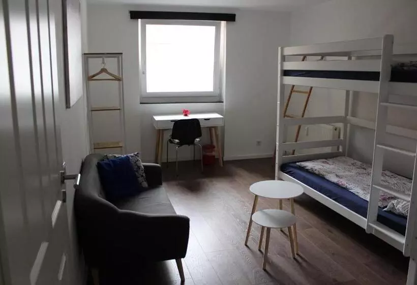 Aamiaismajoitus (B&B) Rooms In Shared House Saarbrucken Center