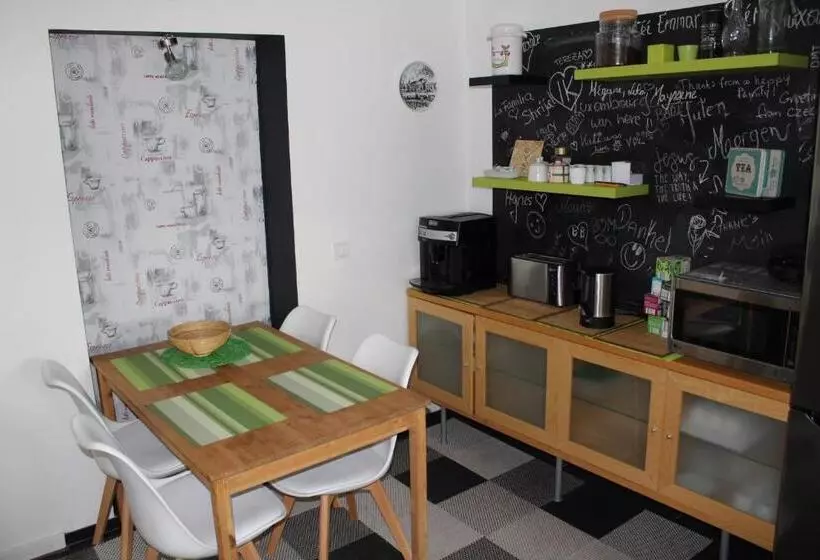 Aamiaismajoitus (B&B) Rooms In Shared House Saarbrucken Center