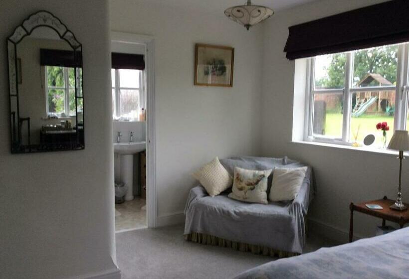 ベッドアンドブレックファースト The Gardens