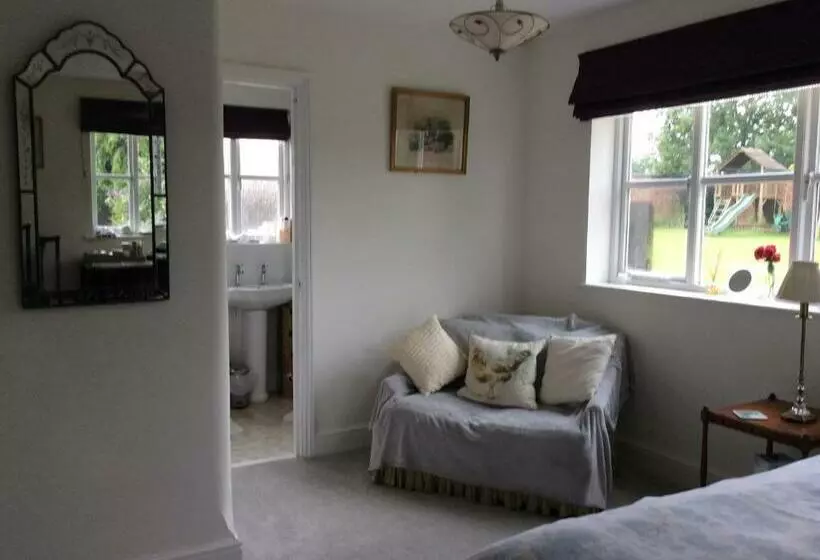 Aamiaismajoitus (B&B) The Gardens