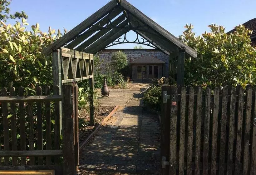 Aamiaismajoitus (B&B) The Gardens