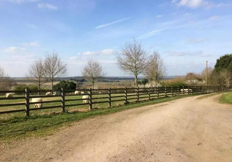 Aamiaismajoitus (B&B) The Gardens