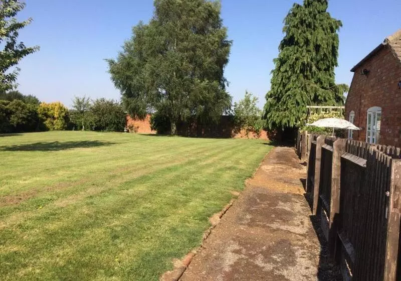 Aamiaismajoitus (B&B) The Gardens