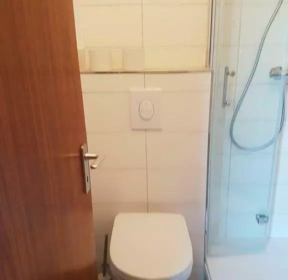 Aamiaismajoitus (B&B) Waldpension