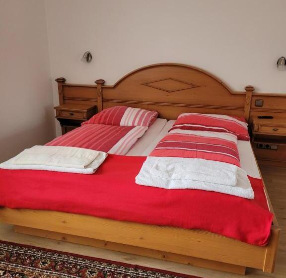Bed and Breakfast Waldpension