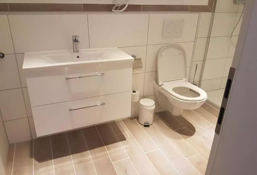 Aamiaismajoitus (B&B) Waldpension