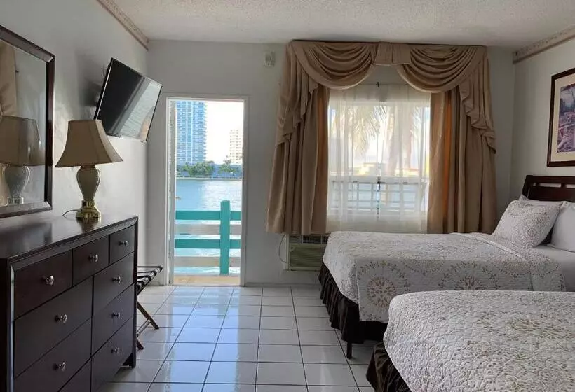 هتل International Inn On The Bay