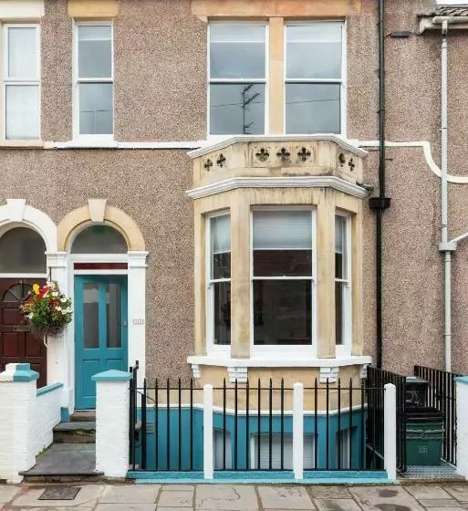 پانسیون 144 Lower Cheltenham Place