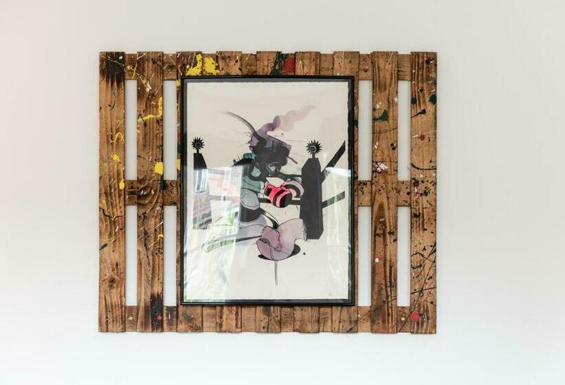 Pensão 144 Lower Cheltenham Place