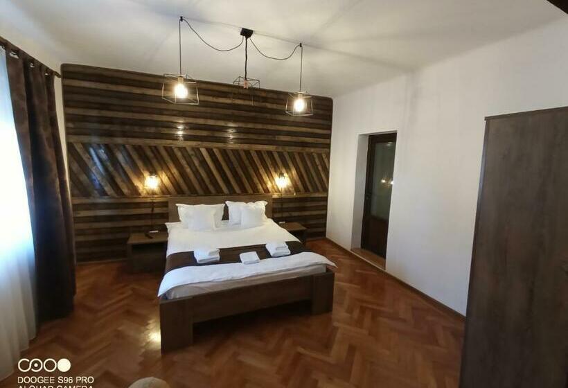 פנסיון Casa Evanti