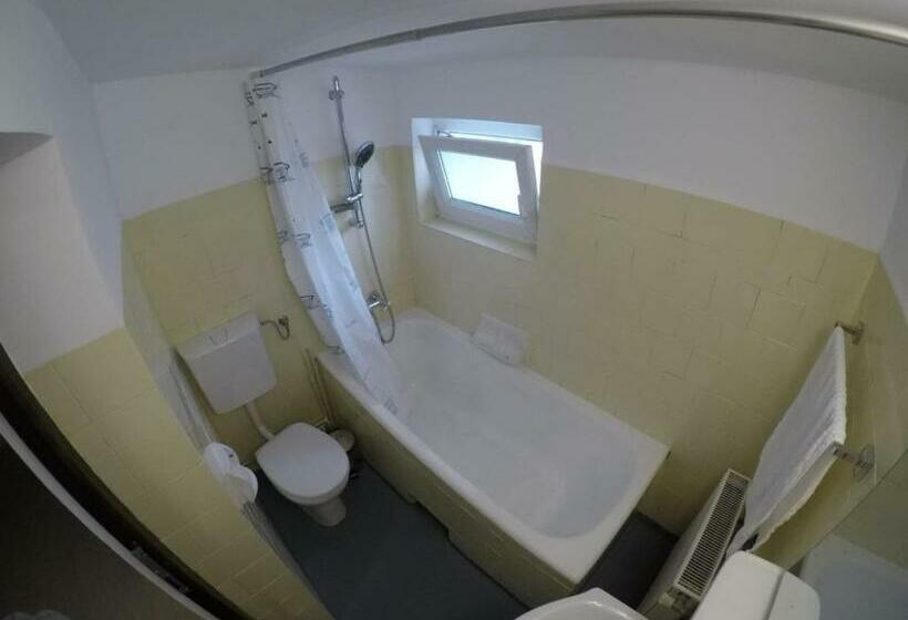 פנסיון Casa Evanti